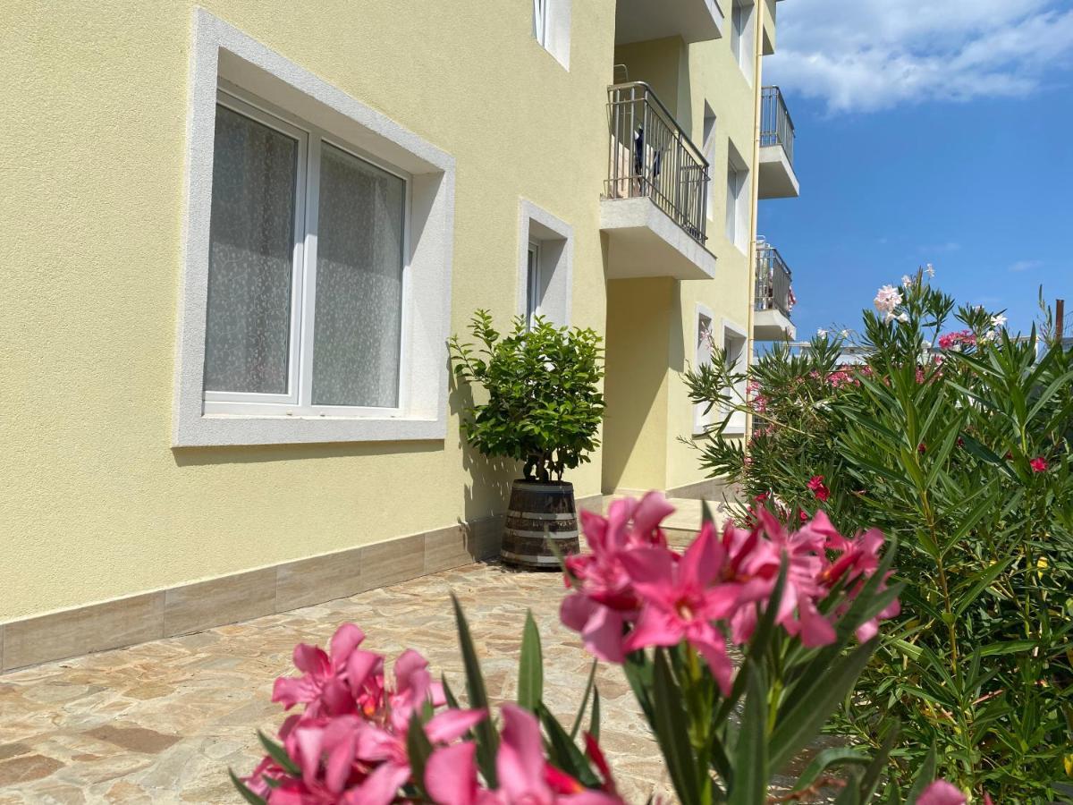 Byala Friendy Sea Apartaments 外观 照片